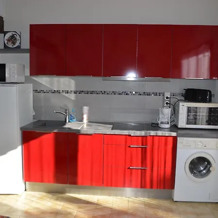 Prázdninový dům Charmante Maisonnette Dans Avec Piscine. Fleury (Aude)